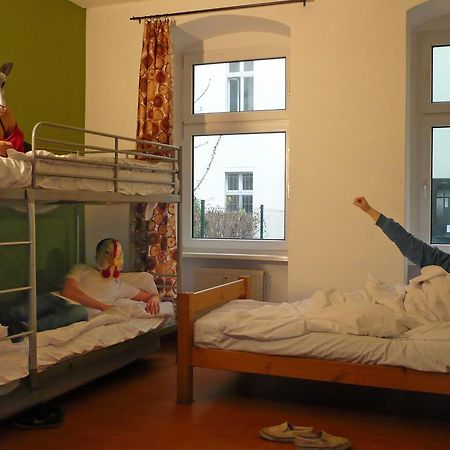 Lette'M Sleep Berlin Hostel Room photo